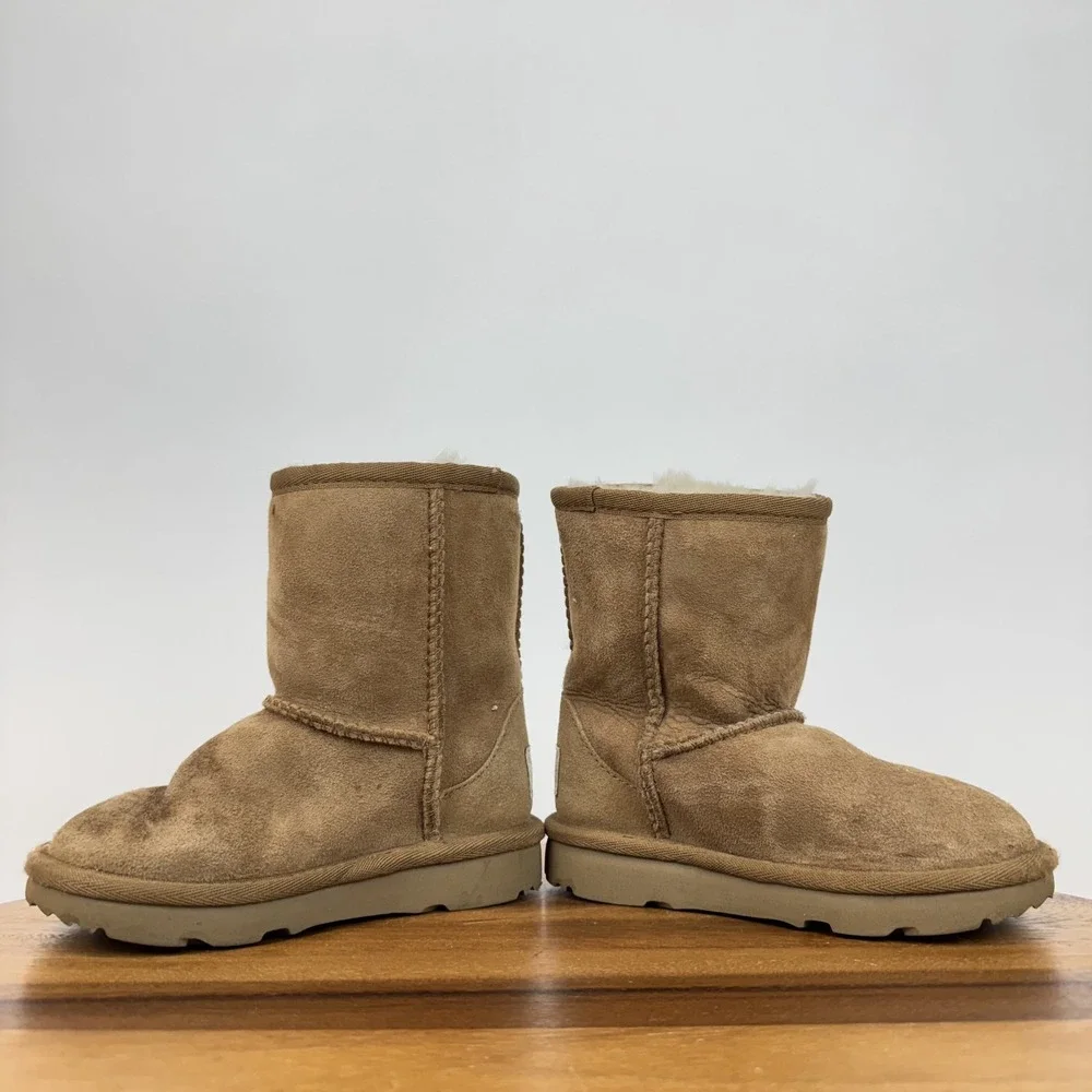 Little Kids Ugg Classic Tall II‎ Chestnut Brown Sheepskin Suede Boots Size 8 C